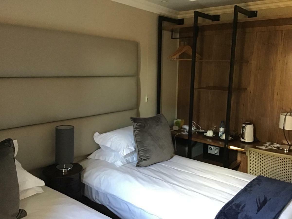 哈博罗内 卡皮塔尔旅馆酒店 外观 照片